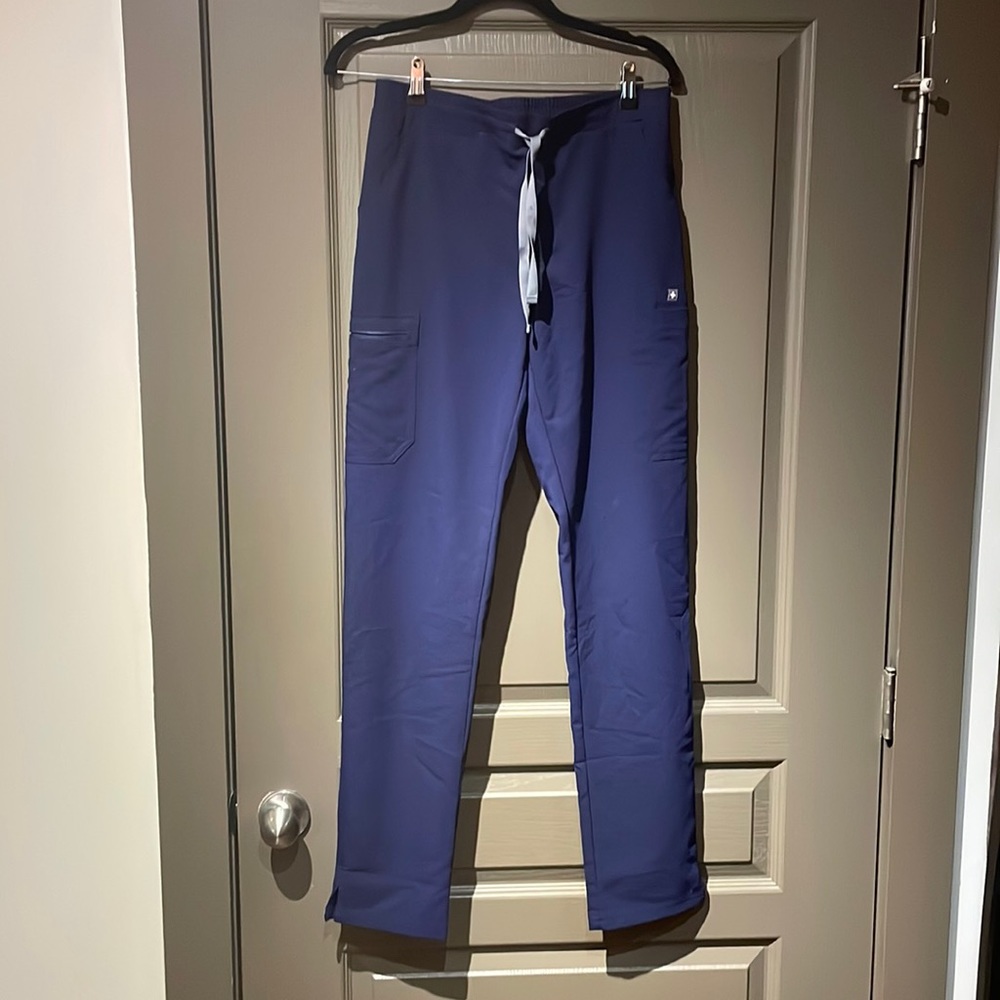 Fig navy scrubs size small TALL